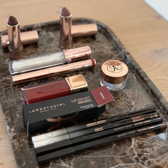 NWT Anastasia Beverly Hills Makeup Bundle.